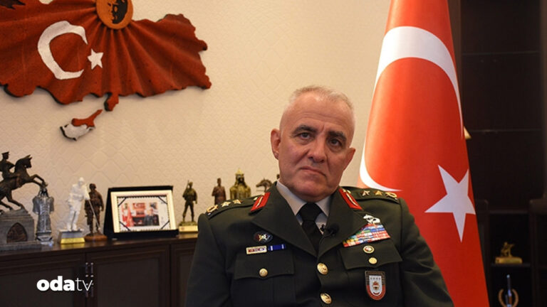 tumgeneralden-dikkat-ceken-paylasim-arkadan-konusan-serefsizlere-8S2JwXxU.jpg